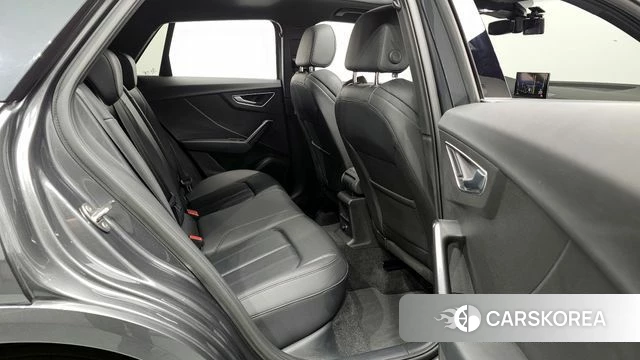 Audi Q2 2023 Серый из Кореи, фото 3