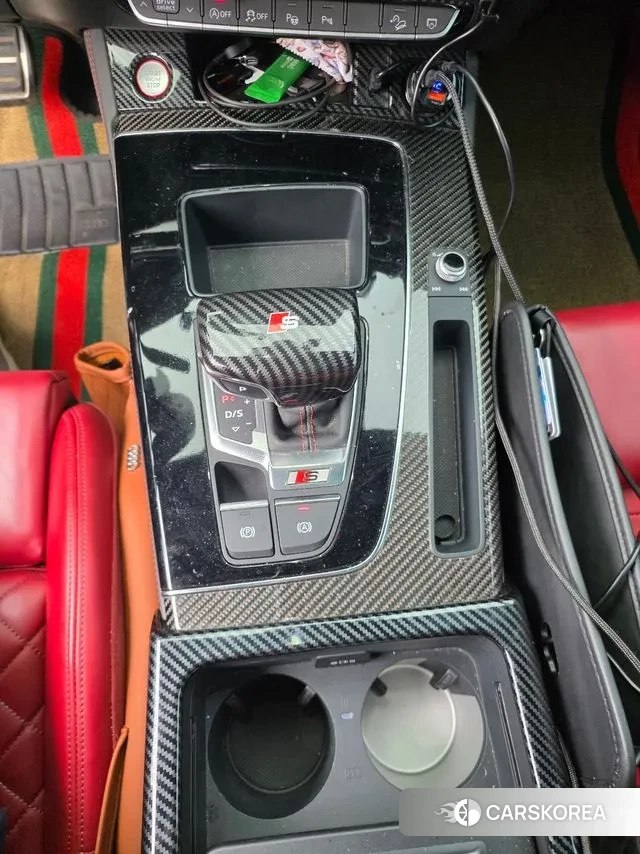 Audi SQ5 (FY) 2021 Светло-серебряный цвет из Кореи, фото 3