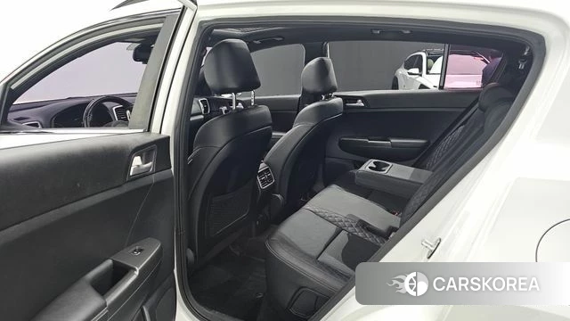 Kia Sportage 4th Generation 2018 Белый из Кореи, фото 3
