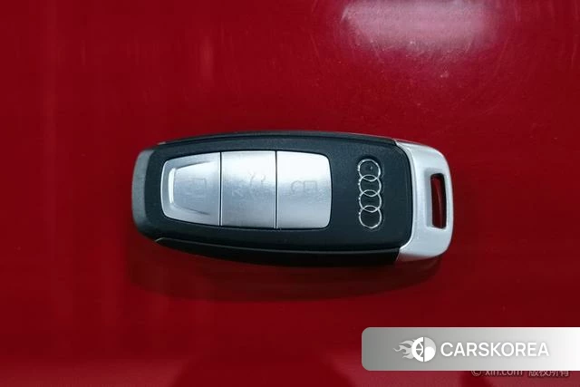 Audi A3 2024 Красный из Китая, фото 3