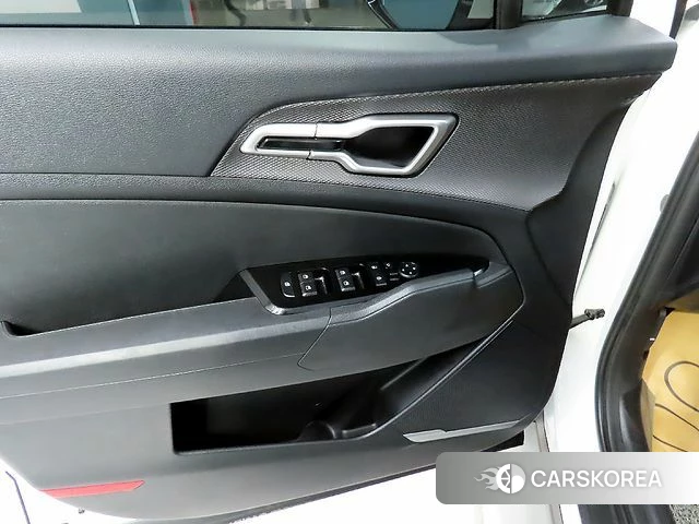 Kia Sportage 5th Generation 2022 Белый из Кореи, фото 3