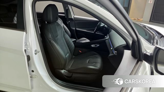 Hyundai Avante (CN7) 2021 Белый из Кореи, фото 3