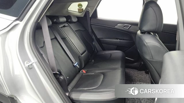 Kia Sportage 5th Generation Hybrid 2022 Серебристо-серый из Кореи, фото 3