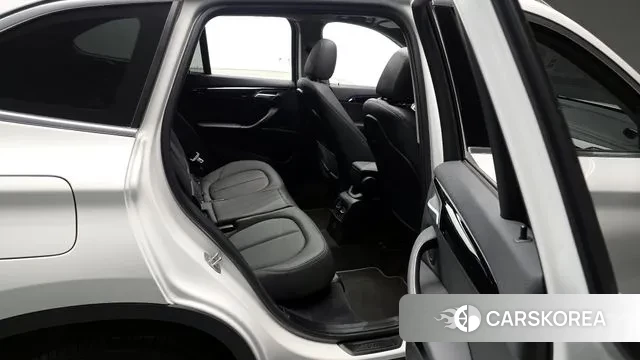 BMW X1 (F48) 2022 Белый из Кореи, фото 3