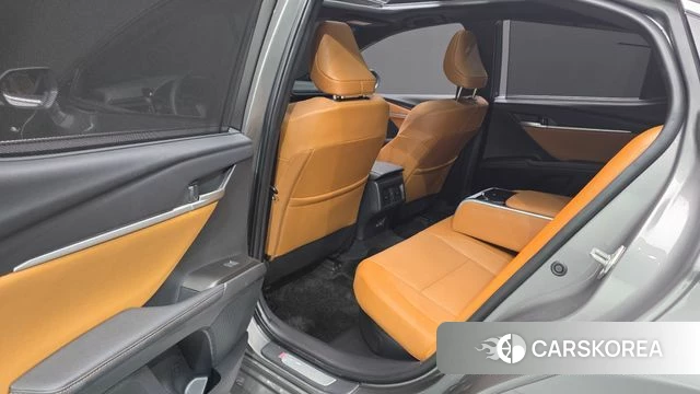 Toyota Camry (XV80) 2025 Серый из Кореи, фото 3