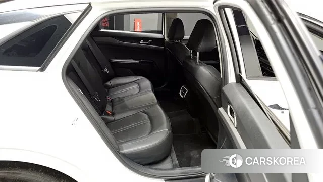 Kia K5 3rd generation 2023 Белый из Кореи, фото 3