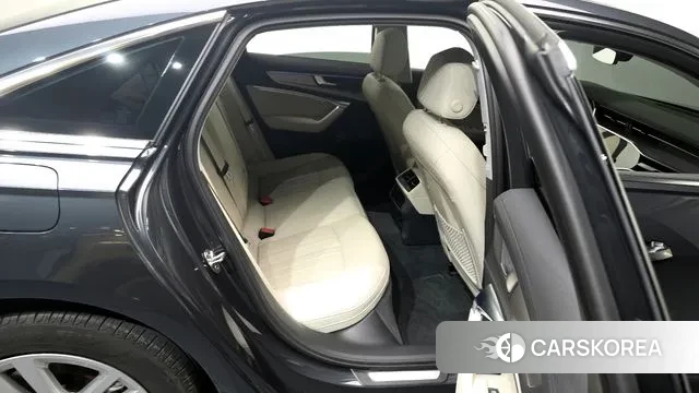 Audi A6 (C8) 2023 Серый из Кореи, фото 3
