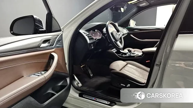 BMW X4 (G02) 2023 Белый из Кореи, фото 3