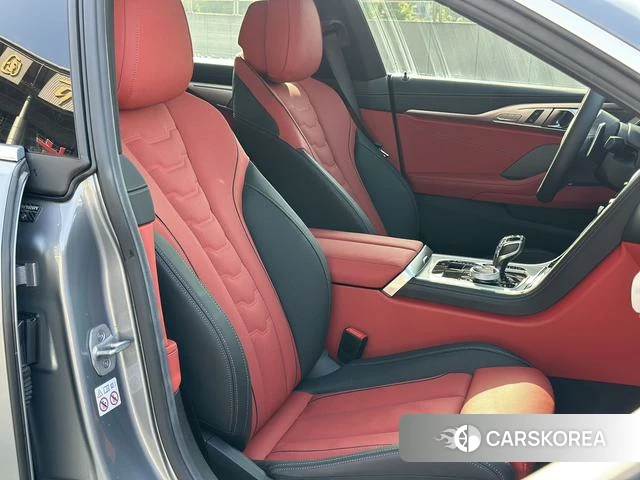 BMW 8 series 2024 Темно-серый из Китая, фото 3