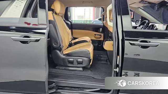 Kia Carnival 4th generation 2021 Черный из Кореи, фото 3