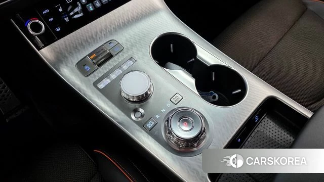 Genesis GV70 2024 Белый из Кореи, фото 3