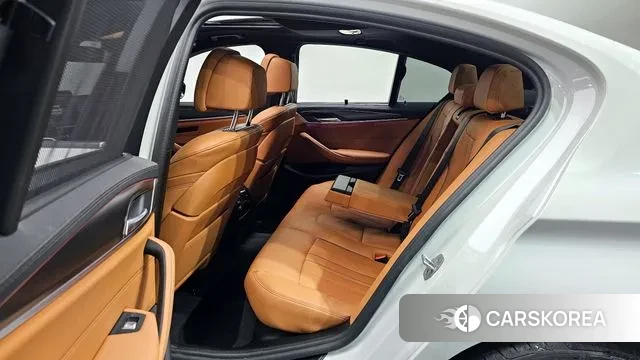 BMW 5 Series (G30) 2022 Белый из Кореи, фото 3