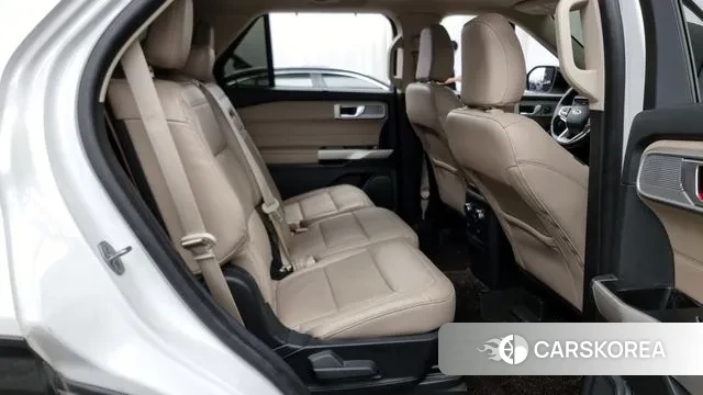 Ford Explorer 6th Generation 2022 Белый из Кореи, фото 3