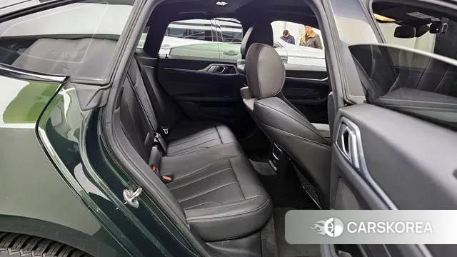 BMW i4 2022 Зеленый из Кореи, фото 3