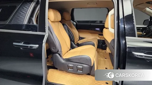 Kia Carnival 4th generation 2023 Черный из Кореи, фото 3