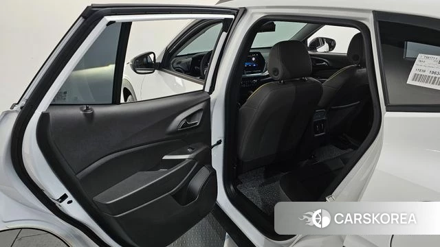 Chevrolet (GM Daewoo) Trax Crossover 2025 Белый из Кореи, фото 3