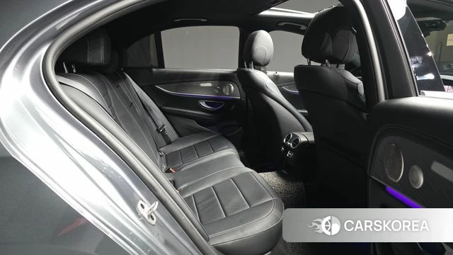 Mercedes-Benz E-Class W213 2022 Серый из Кореи, фото 3