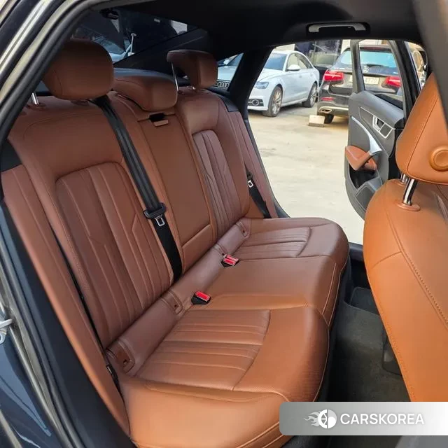 Audi A6 (C8) 2021 Серый из Кореи, фото 3