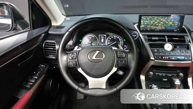 Lexus NX300h 2018 Песочный из Кореи, фото 3