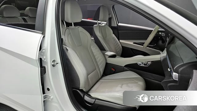 Hyundai Avante (CN7) 2022 Белый из Кореи, фото 3