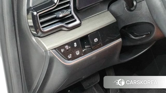 Kia Sportage 5th Generation Hybrid 2022 Белый из Кореи, фото 3