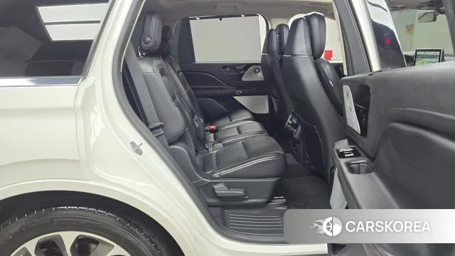 Lincoln Aviator 2nd generation 2020 Белый из Кореи, фото 3