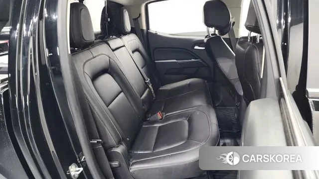 Chevrolet (GM Daewoo) Real New Colorado 2022 Черный из Кореи, фото 3