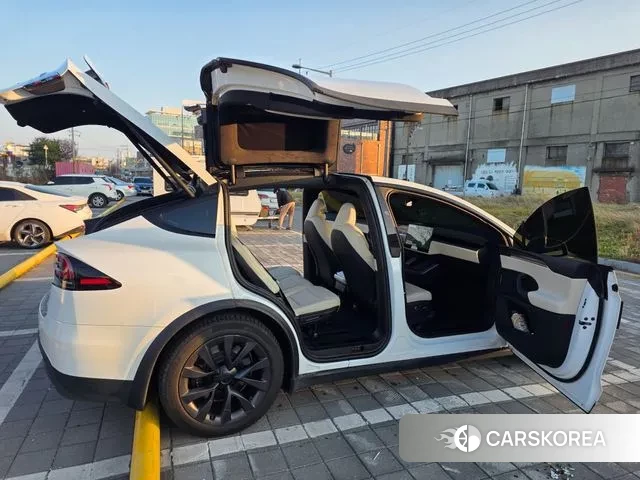 Tesla Model X 2023 Белый из Кореи, фото 3