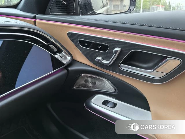 Mercedes-Benz E-class 2024 Черный из Китая, фото 3
