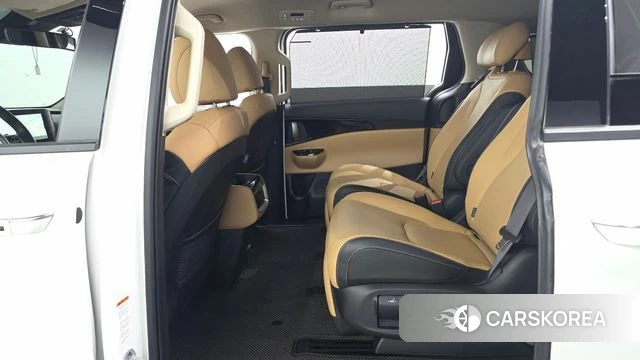 Kia Carnival 4th generation 2023 Белый из Кореи, фото 3