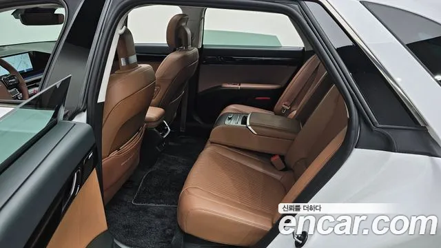 Hyundai Grandeur (GN7) id 2640386 из Кореи 3