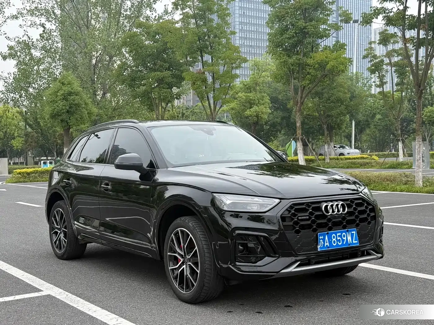 Audi Q5L 2025 Черный из Китая, фото 3