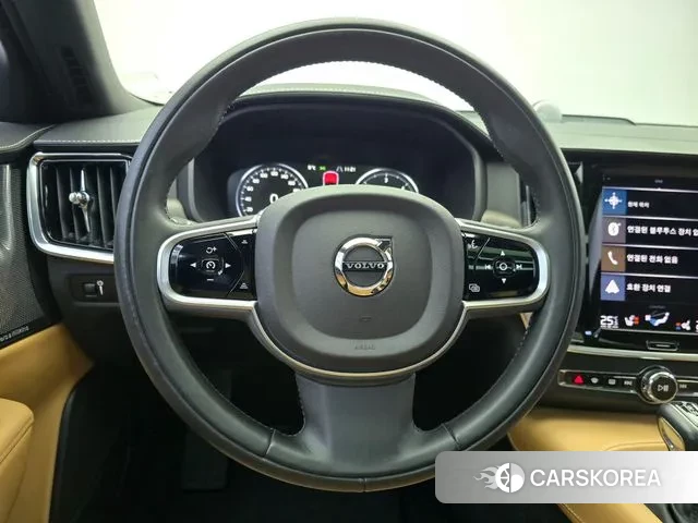 Volvo V90 Cross-Country 2019 Белый из Кореи, фото 3