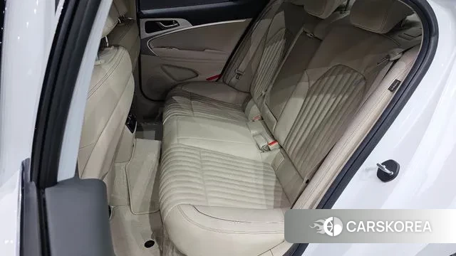 Genesis The New G70 2021 Белый из Кореи, фото 3