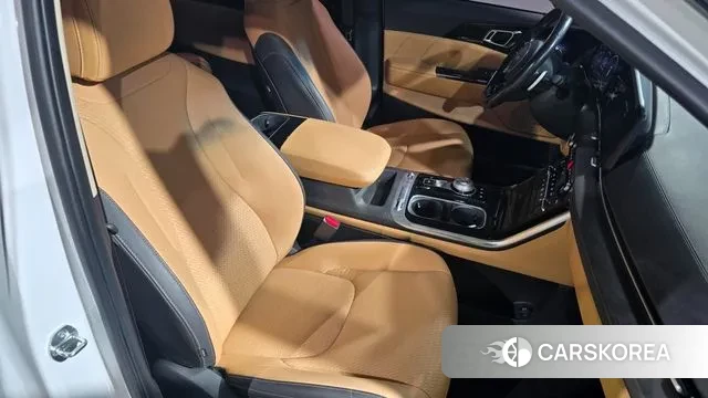 Kia Carnival 4th generation 2023 Белый из Кореи, фото 3