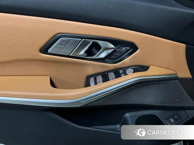 BMW 3 Series (G20) 2024 Черный из Кореи, фото 3