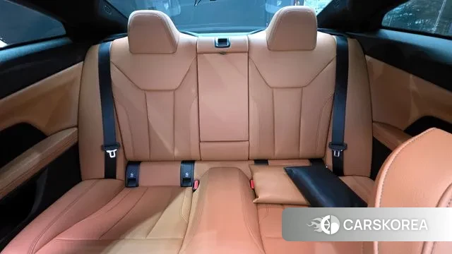 BMW 4 Series (G22) 2023 Белый из Кореи, фото 3