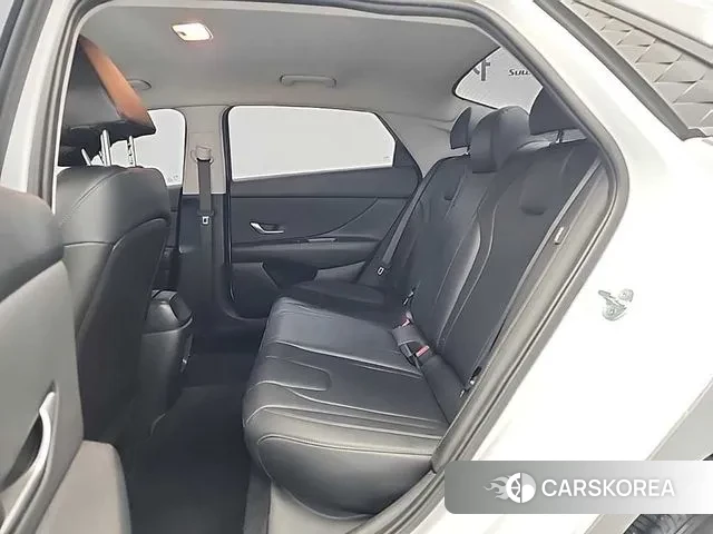 Hyundai The New Avante (CN7) 2023 Белый из Кореи, фото 3