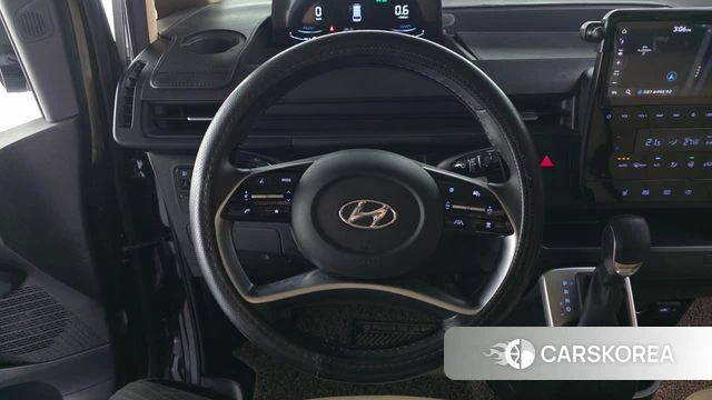 Hyundai Staria 2023 Черный из Кореи, фото 3