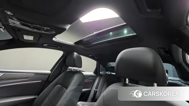 Audi A6 (C8) 2021 Белый из Кореи, фото 3