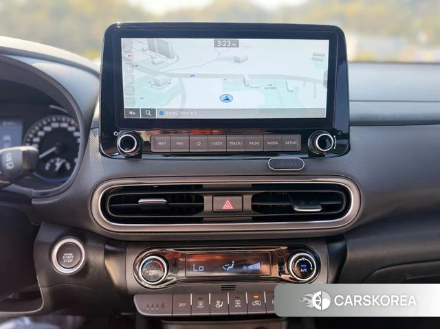 Hyundai The New Kona 2021 Белый из Кореи, фото 3