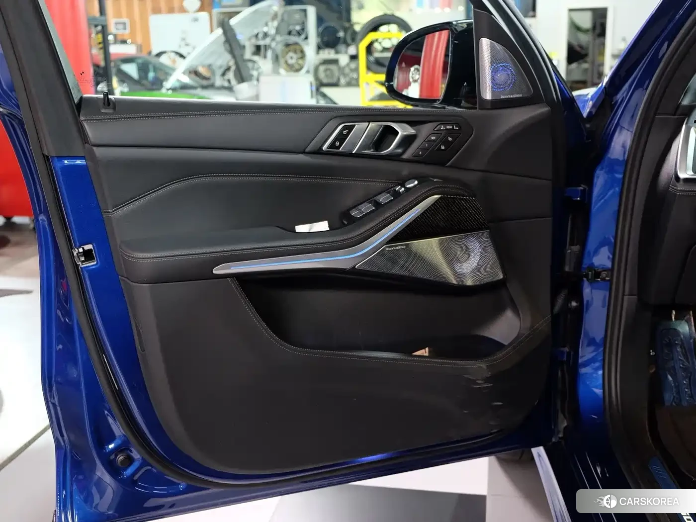 BMW X7 M60i 2025 Синий из Китая, фото 3