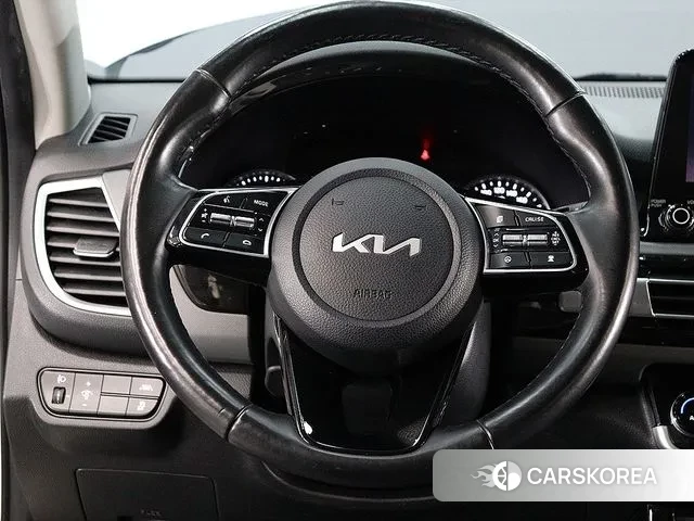 Kia Seltos 2022 Белый из Кореи, фото 3