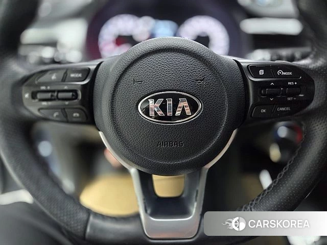 Kia Stonic 2018 Синий из Кореи, фото 3