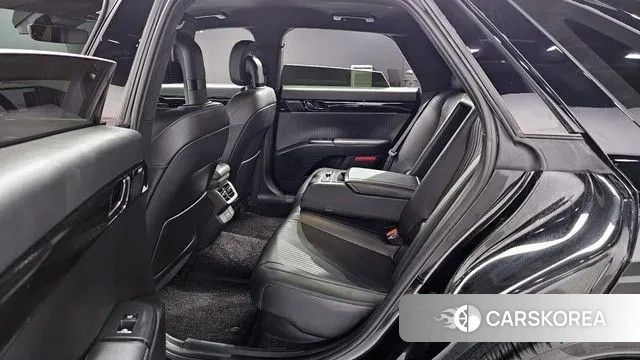 Hyundai Grandeur Hybrid (GN7) 2023 Черный из Кореи, фото 3