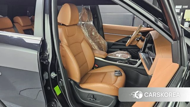 Ssangyong Torres 2024 Черный из Кореи, фото 3