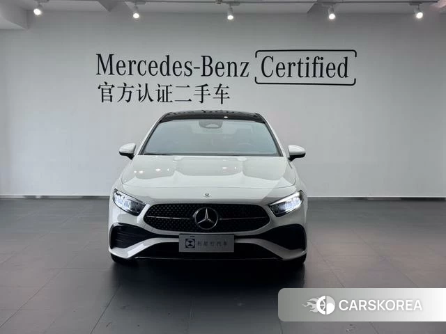 Mercedes-Benz Class A 2023 Белый из Китая, фото 3