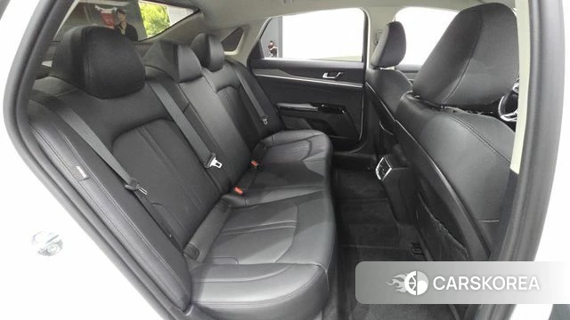 Kia The New K5 3rd generation 2024 Белый из Кореи, фото 3