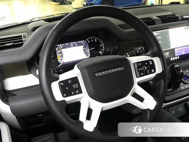 Land Rover Defender (L663) 2023 Светло-зеленый из Кореи, фото 3