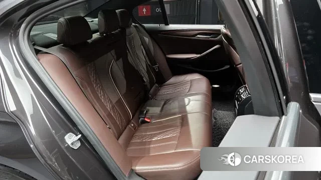 BMW 5 Series (G30) 2020 Серый из Кореи, фото 3